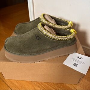 UGG Tazz Burnt Olive size 9W